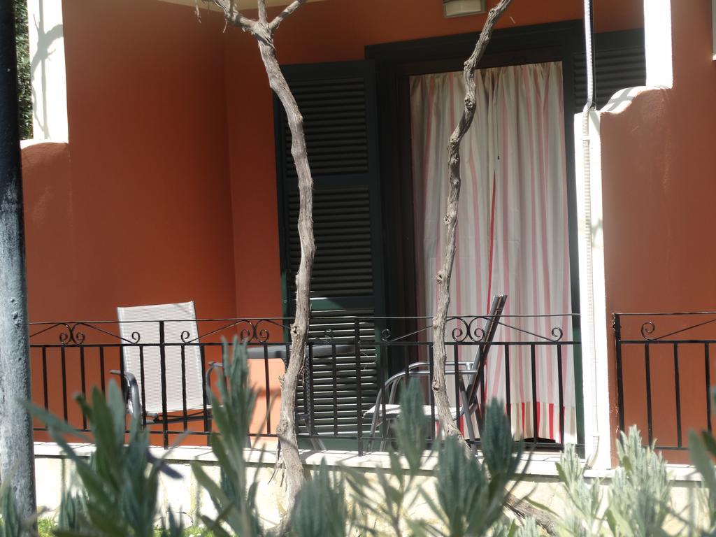 Dassia Beach Pension Екстер'єр фото