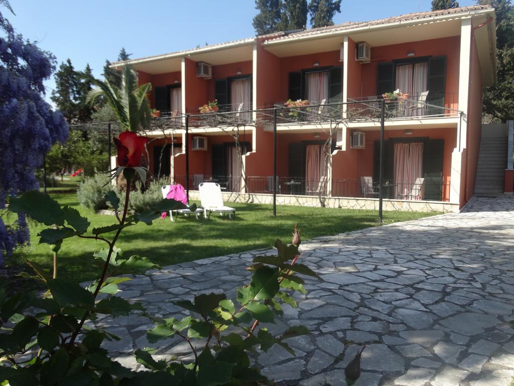 Dassia Beach Pension Екстер'єр фото